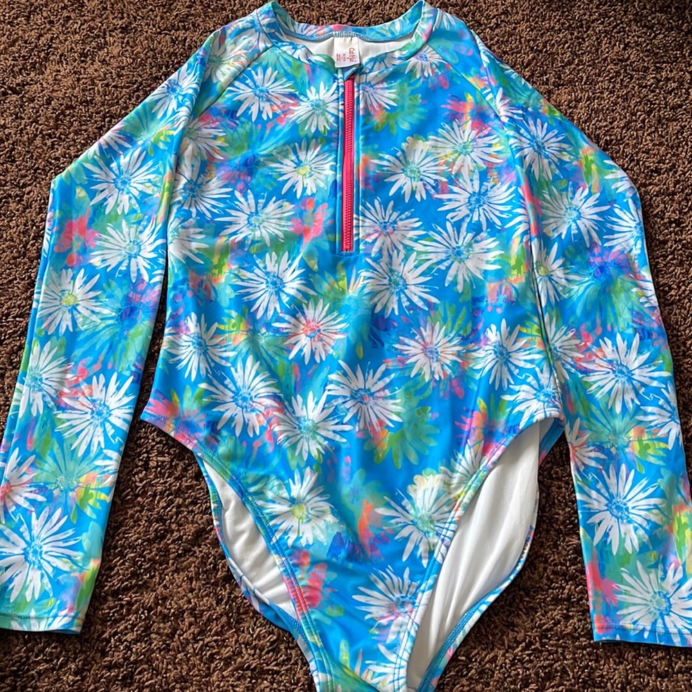 Girls swimsuit